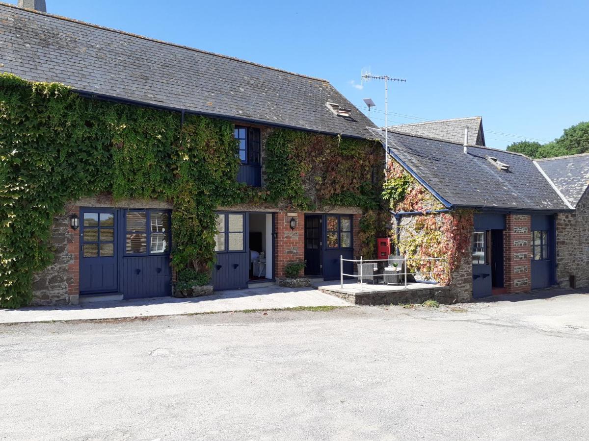 The Ivy Barn Holbeton Hotel Buitenkant foto
